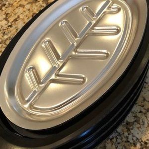 Indoor/Outdoor Sizzling Steak/Chicken/Fajita Server Plates and Holders Set of 4